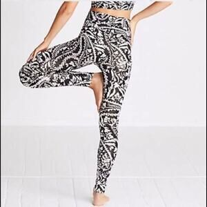 NWOT Free People Movement Womens Floral Printed Moto Yoga Leggings Size XS